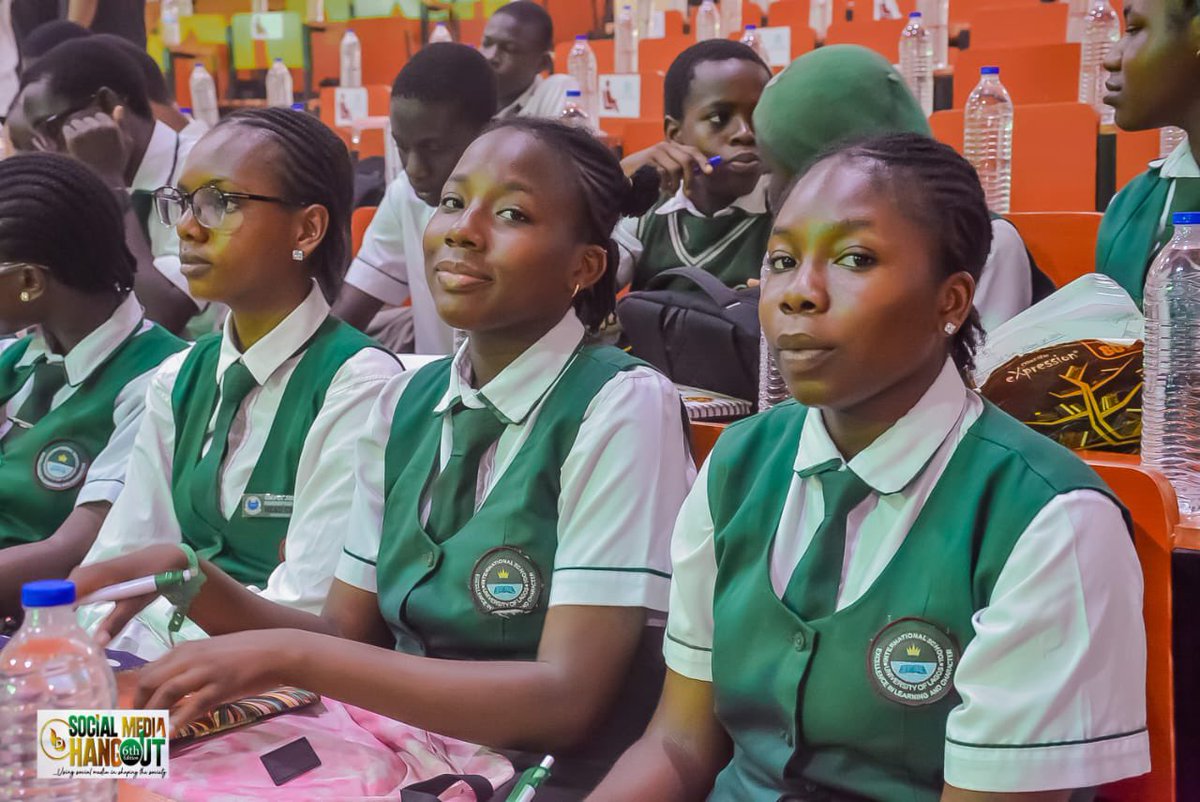 bsmhangout1's tweet image. Success looks like this!
A room full of creatives, changemakers, and voices shaping the digital future.
The #TheBodexSocialMediaHangout was a game changer for the younger audience filled with future leaders.

#UnforgettableMoments #digitalcommunity #BodexExperience #BodexMedia