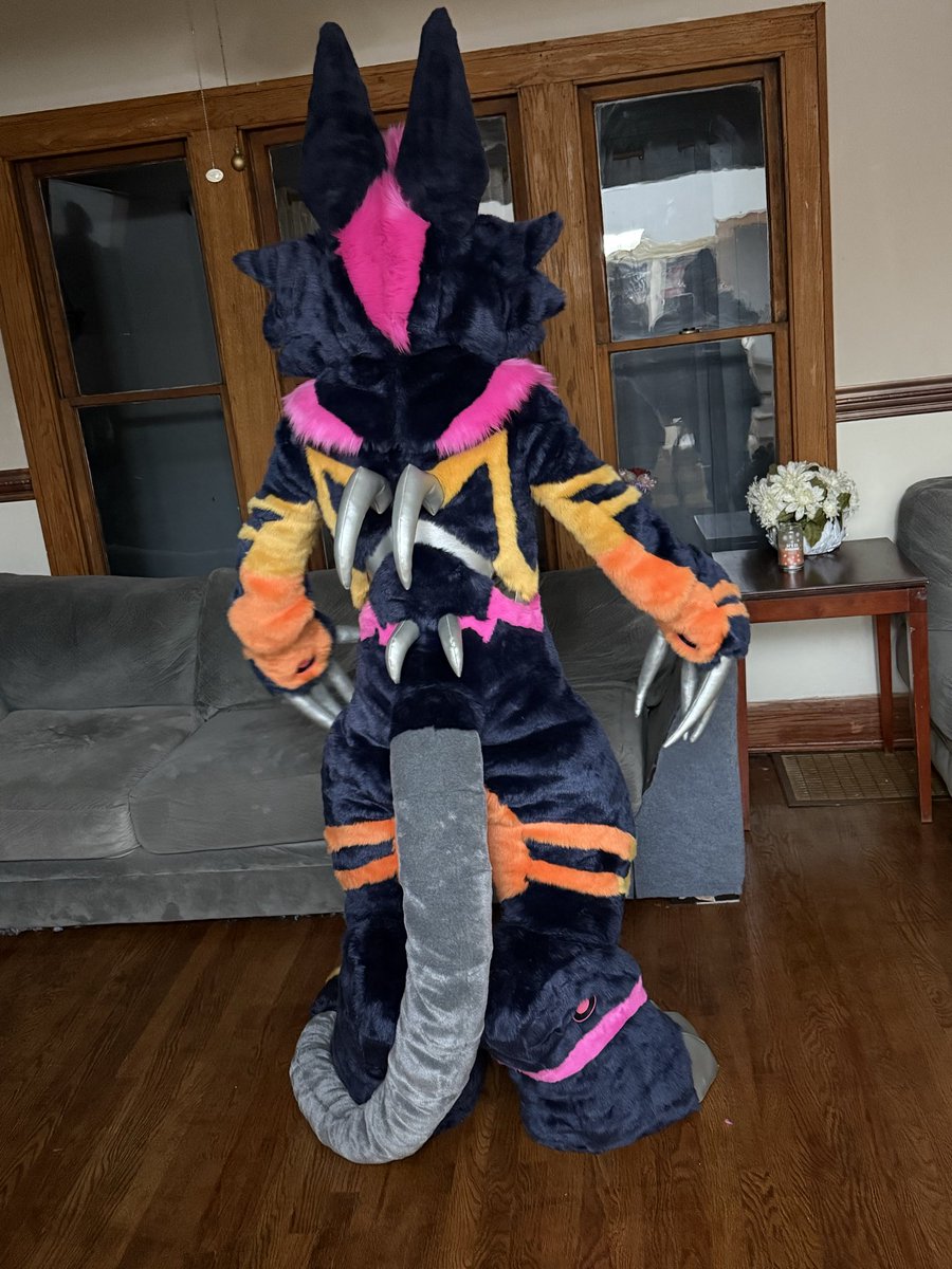 FaultySpeakers's tweet photo. Introducing: FAINT
An ampwave animatronic DJ (bass music) that gained sentience, created for raves and headbangers.
Amazing fursuit made by @VrykolaKosplay who does creepy/scary style fursuits!
Ampwave species created by: @Slumberyote
#fursuit #furry #ampwave https://t.co/L0rb99APCe