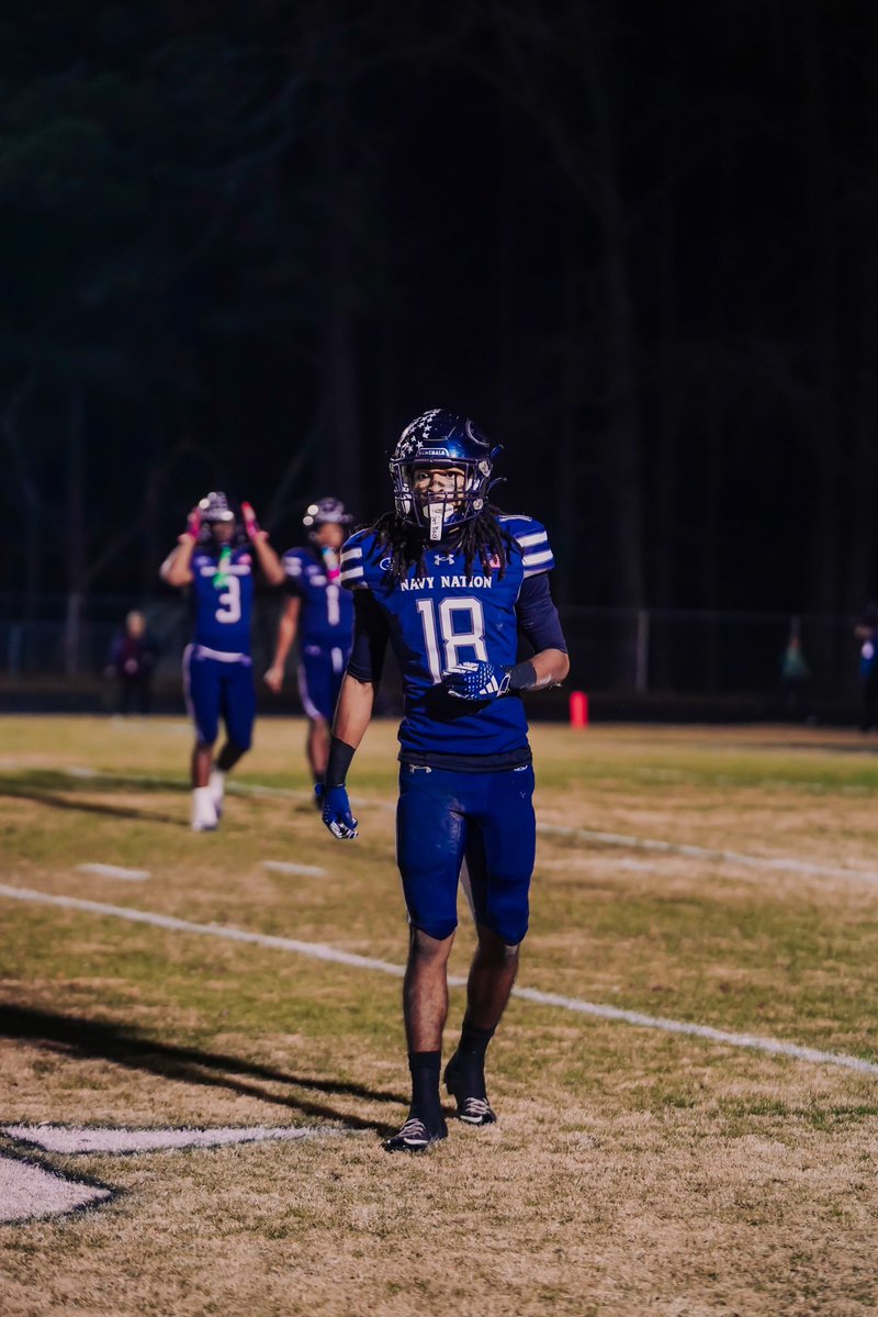 Senior Year Film
hudl.com/v/2TFzc5
Grateful for this program, all of my coaches, and my brothers🤝
Thank you navy nation♥️
6'2 175 DB/ATH
11-1 Dinwiddie (VA)
46 tackles (32 solo) 3 for loss
2 forced fumbles
11 PBU'S
2 ints 1 pick 6
6 receiving TD's