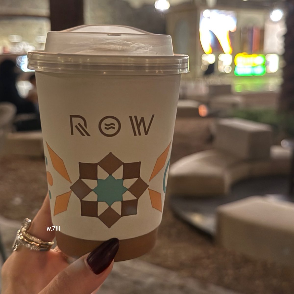 لي قلب واحد وأنت من 
     جيت محتلّه❤️