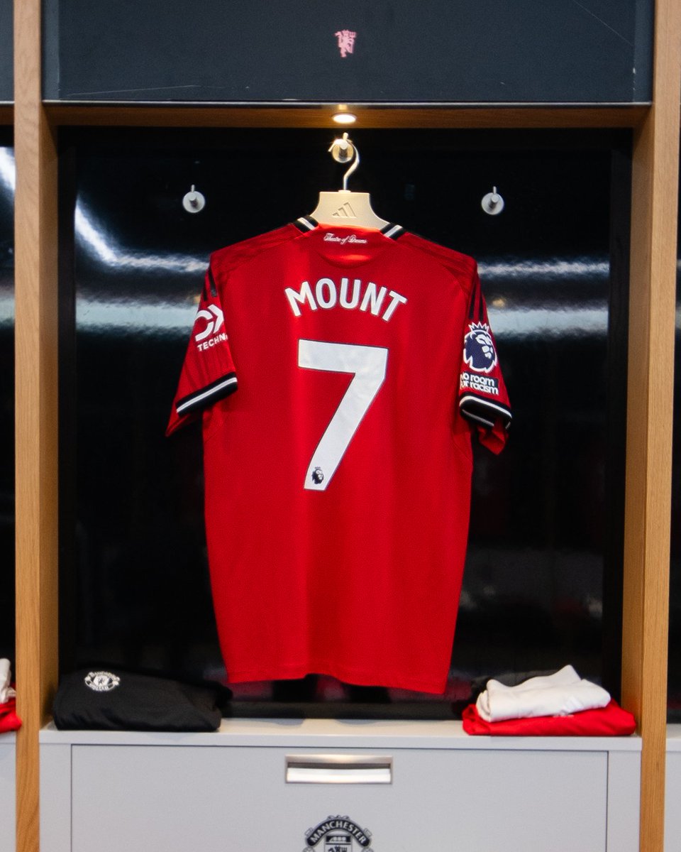 ManUtd's tweet image. 😏