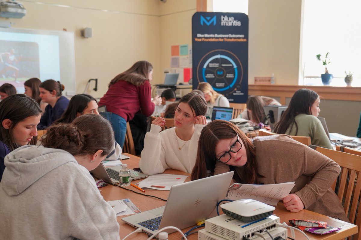 Blue Mantis tweet media