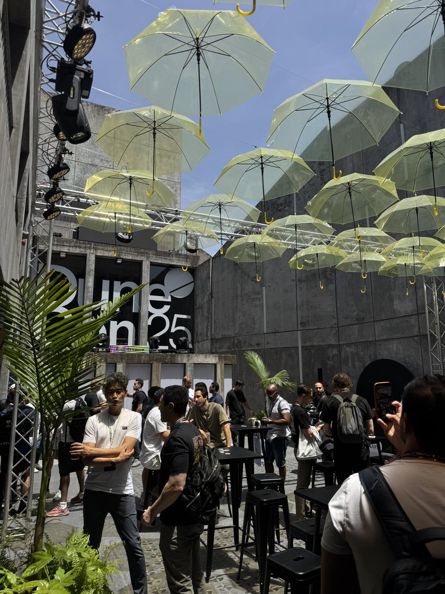 Corinne Bernett tweet media