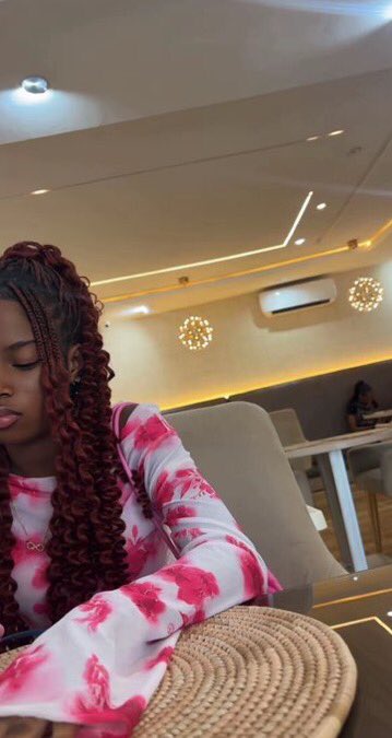 elonhatescoded's tweet image. She’s  gorgeous 

But she’s so cheap I can’t make her my main bitch