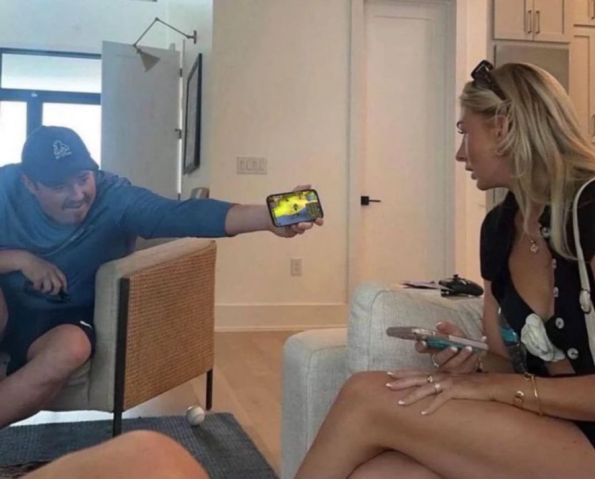 Geescottsburner's tweet image. They call themselves “Rizzbula” #expand