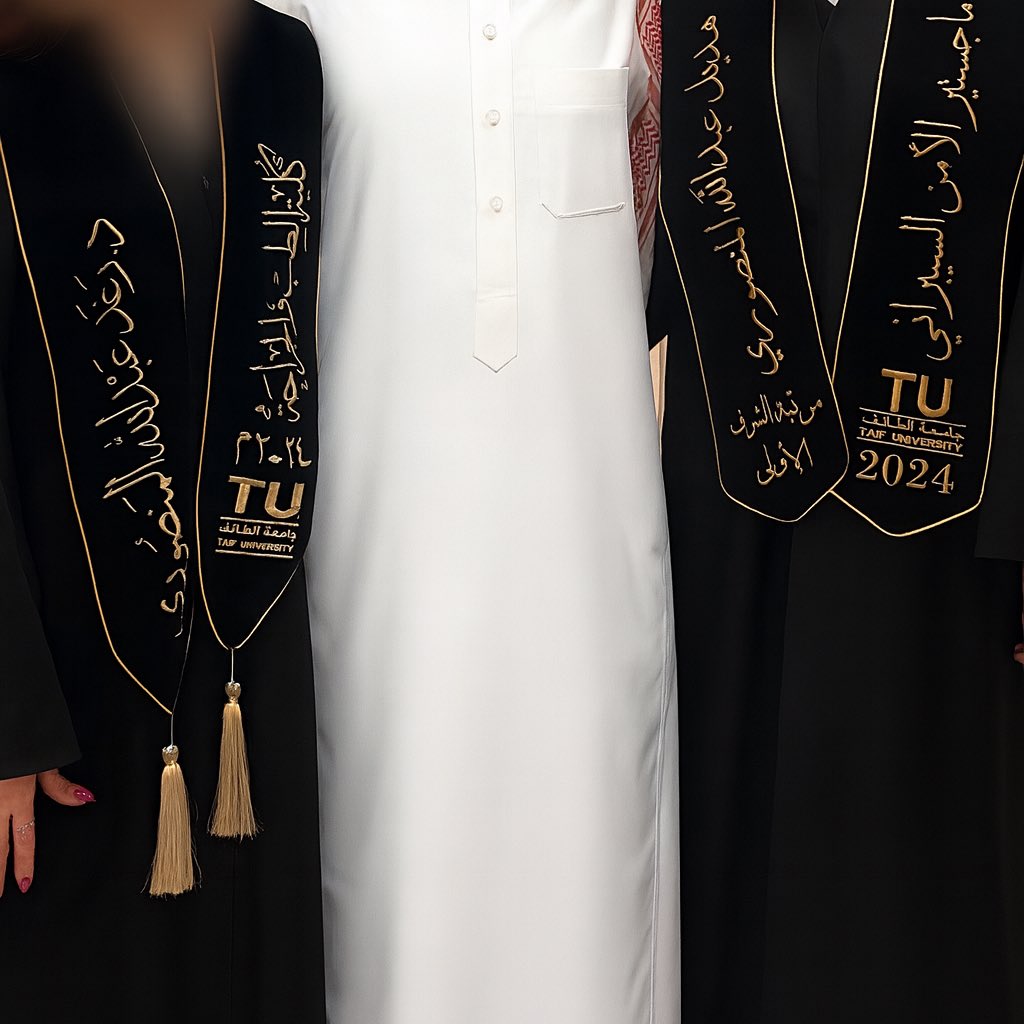 mansouri_raghad's tweet photo. يا سمّـا عيوني
ويا ثـرى قلبي
يا مـواعيدي 
وصحبتي ودربي 💜 https://t.co/MtCK0HkB9A