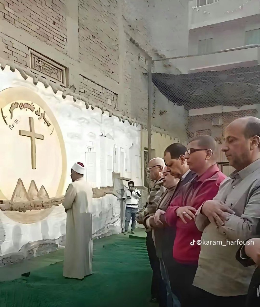 Mod_rich98's tweet image. لهذا السبب 😂😂😂😂