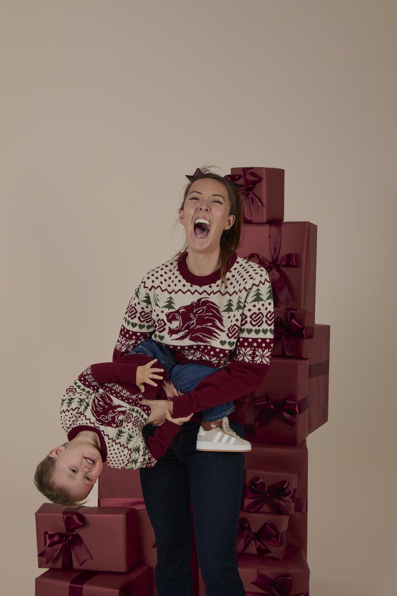 SyndicateOG's tweet photo. If you’re getting a Christmas jumper tonight please take your time when ordering! Any address changes will mean there will be a delay in your order being sent out so double check your details before paying! https://t.co/RqBeK8UJLU
