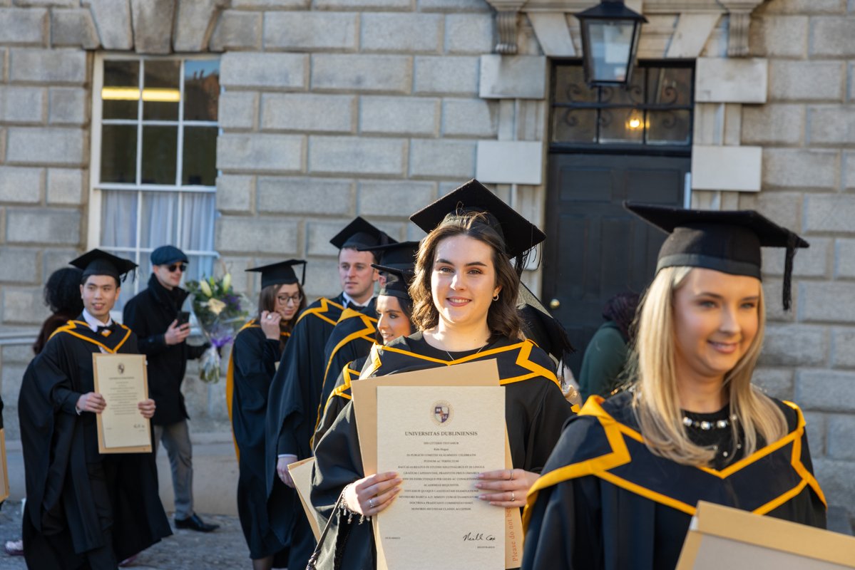 tcddublin's tweet image. The celebrations continue!🎓 🤩 Huge congratulations to everyone graduating this winter.
For more images visit bit.ly/49Dktp0
#Graduations #Celebration #TrinityCollegeDublin