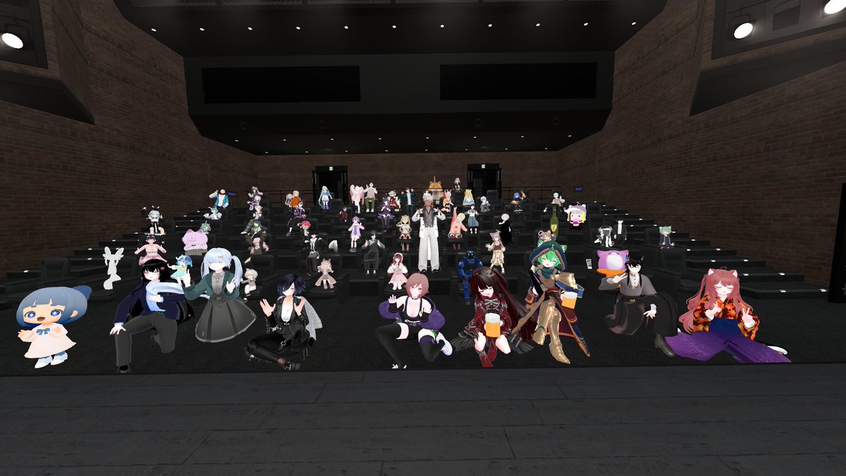 『Hello world! ～そして、私達はこの世界で演劇を始めた～ Reboot』を観てきましたっ
タイトルでもう、伝えたい事がめっちゃ明確
前回公演時にさらに追加エピソードとかあって、
訴えたいこととかもがいてることとか、切実なお話しでした
てのをライトに描いてるの素敵っ
#VR劇団ユアクト
#VR演劇