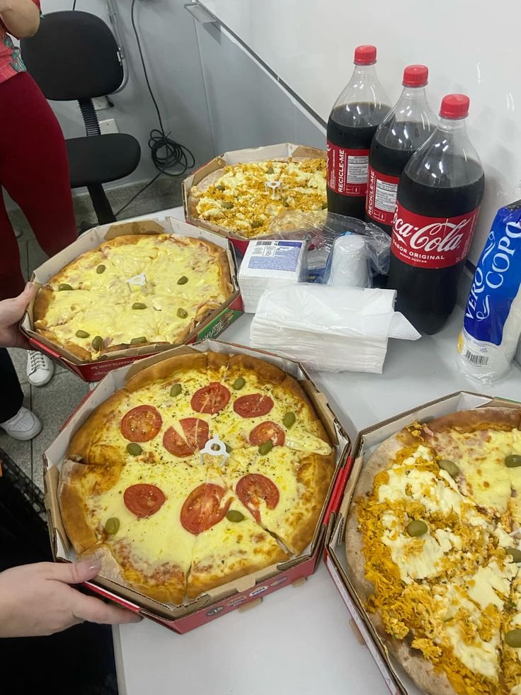 fxlavia's tweet image. Você só pode eliminar um.

Qual você elimina?