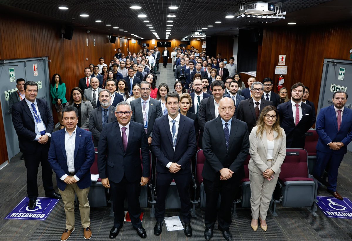 La competencia es el detonante del crecimiento económico.

Compartimos esta visión con <a href="/IndecopiOficial/">Indecopi Oficial</a> y autoridades de todo el continente, que trabajamos en impulsar nuestros países protegiendo las condiciones que resultan en innovación, calidad y precios justos

🇸🇻🤝🌎