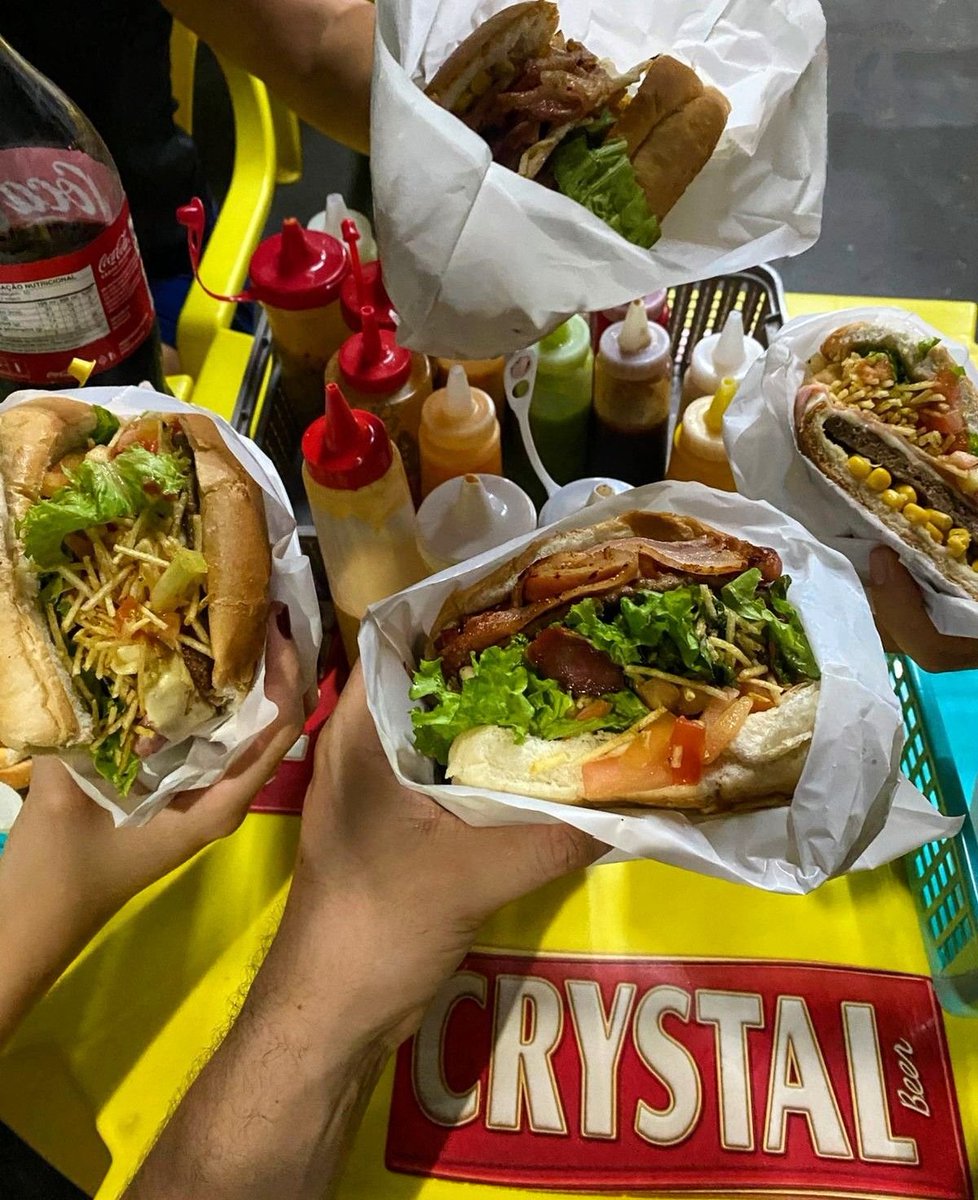 fxlavia's tweet image. Você só pode eliminar um.

Qual você elimina?