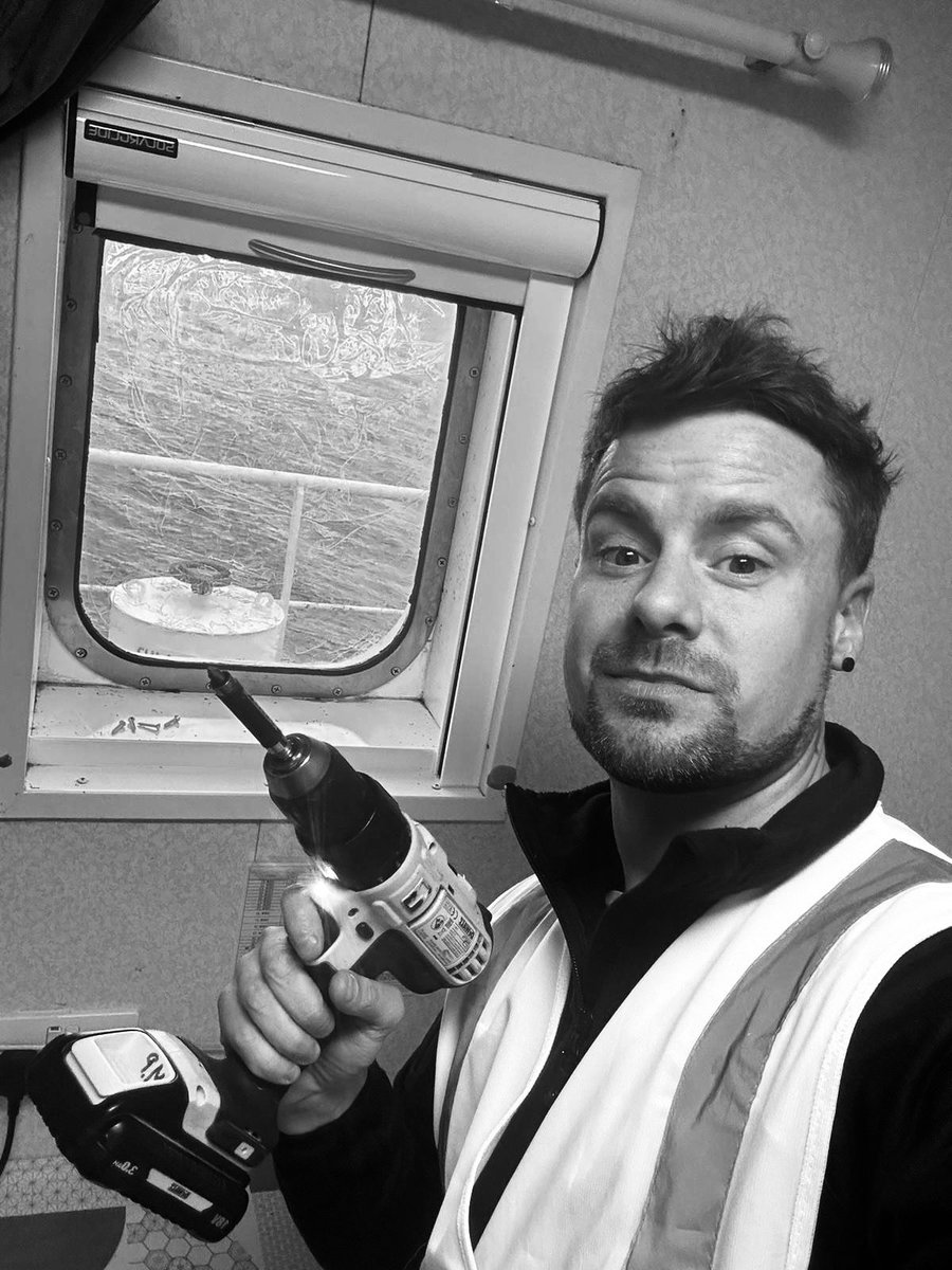 Solarglide's tweet image. ⚓️ @Solarglide Mikey installing another set of durable Blackout screens to UK ferry windows. Sleek cassettes and side channels provide the ultimate onboard privacy for passengers travelling the high seas 👏👏👏👏

Well done team @Solarglide crew 

#maritime #shipblinds #ships…