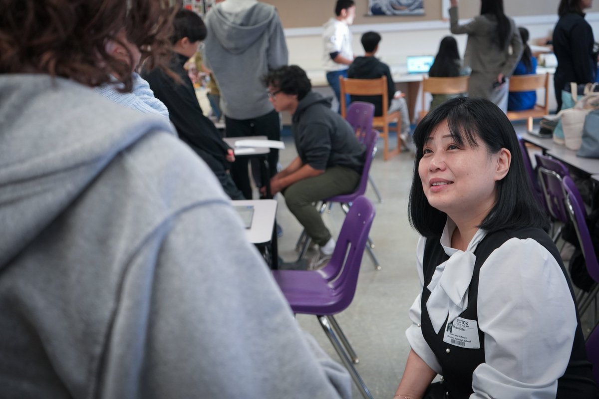 ccsdschools's tweet image. CHSN welcomed visitors from the Consulate-General of Japan in NY, who met with students to observe AP/IB Japanese presentations. Moments like this embody the #ClarkstownCommitment to help learners build the knowledge and awareness they need to thrive beyond #ClarkstownCSD.