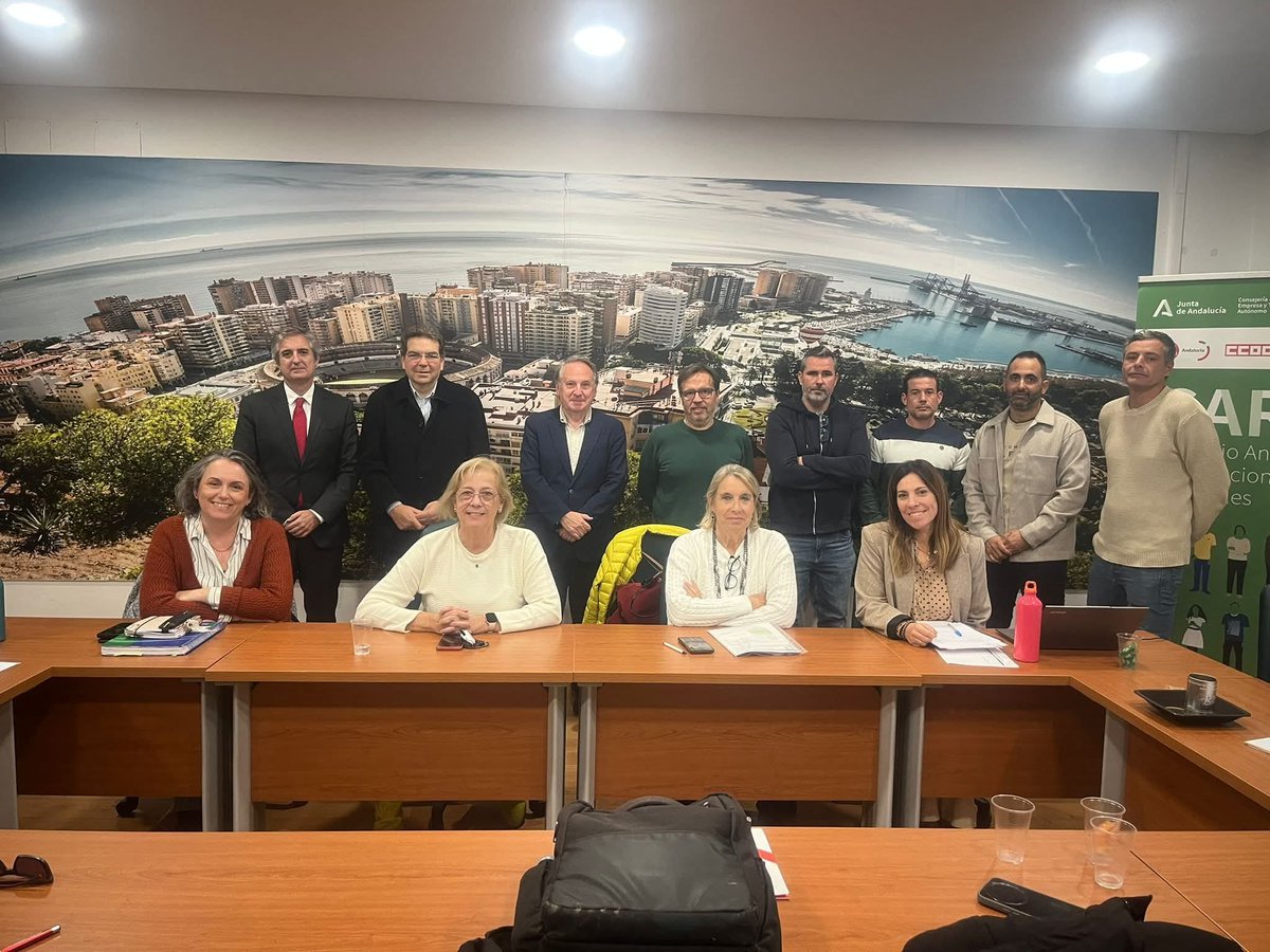 🤝 CCOO y EMT Málaga alcanzan un acuerdo en el SERCLA y se desconvoca la huelga del 28 de noviembre.

El pacto refuerza el servicio público y mejora las condiciones de la plantilla.

🔗 Más info: andalucia.fsc.ccoo.es/noticia:742857…