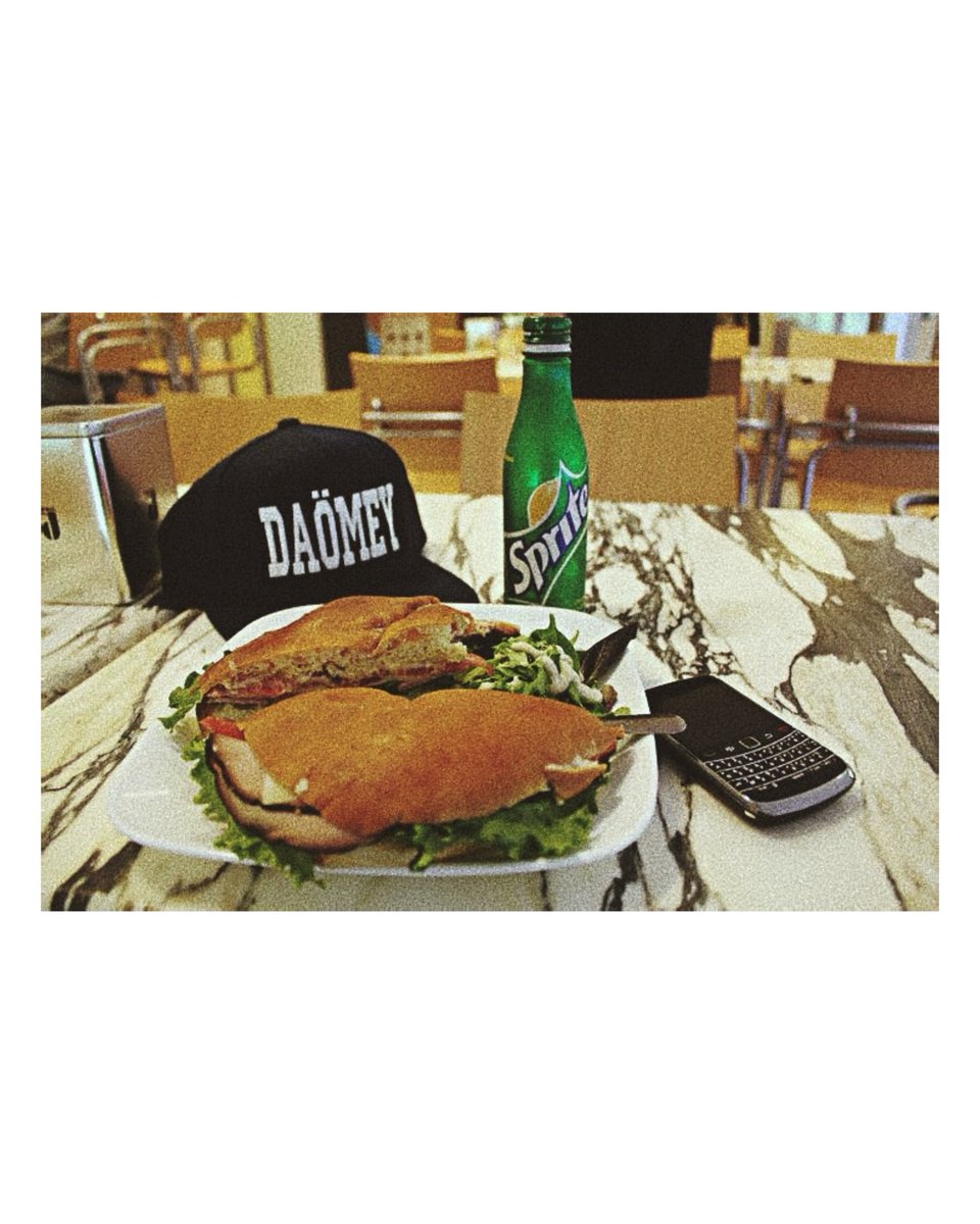 DaomeyBrand's tweet photo. #Daomey Lifestyle 🇺🇸🇧🇯 https://t.co/vcNwXWhPRB