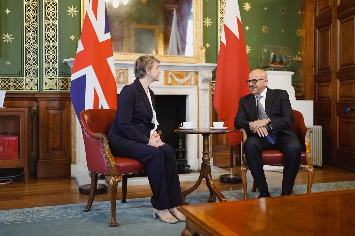 bahdiplomatic's tweet image. وزير الخارجية يجتمع مع وزيرة الشؤون الخارجية والكومنولث والتنمية في المملكة المتحدة

bit.ly/3K8cE08