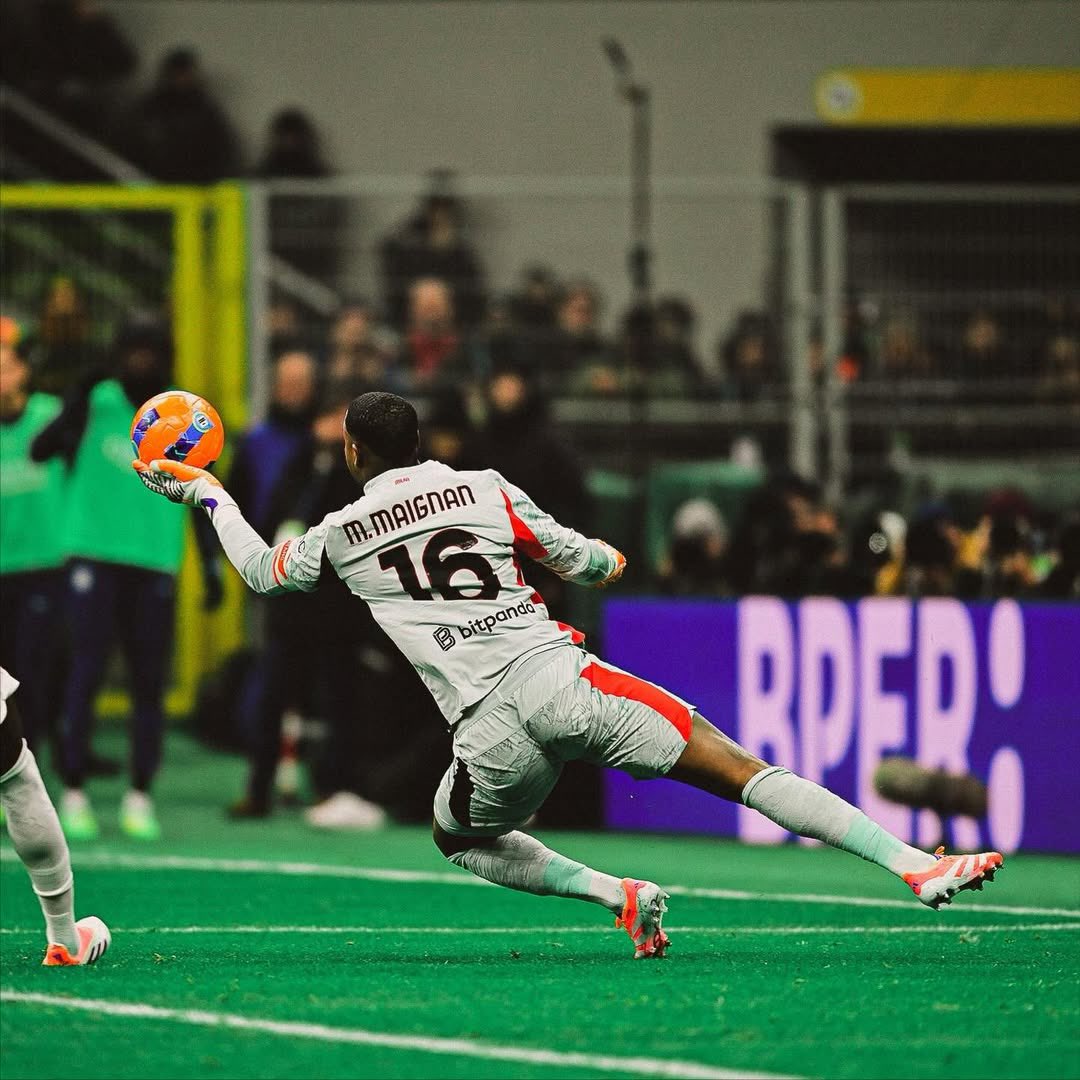 mmseize's tweet image. GRaaa 💥 Sempre Forza Milan ❤️🖤