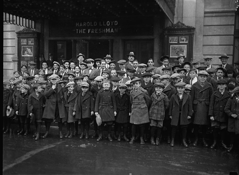 100YearsAgoNews's tweet image. Nov. 24, 1925: Hundreds of orphans are treated to a showing of Harold Lloyd’s movie comedy “The Freshman” showing at Washington’s Ambassador Theatre, part of a Thanksgiving week party sponsored by the Washington Star newspaper.