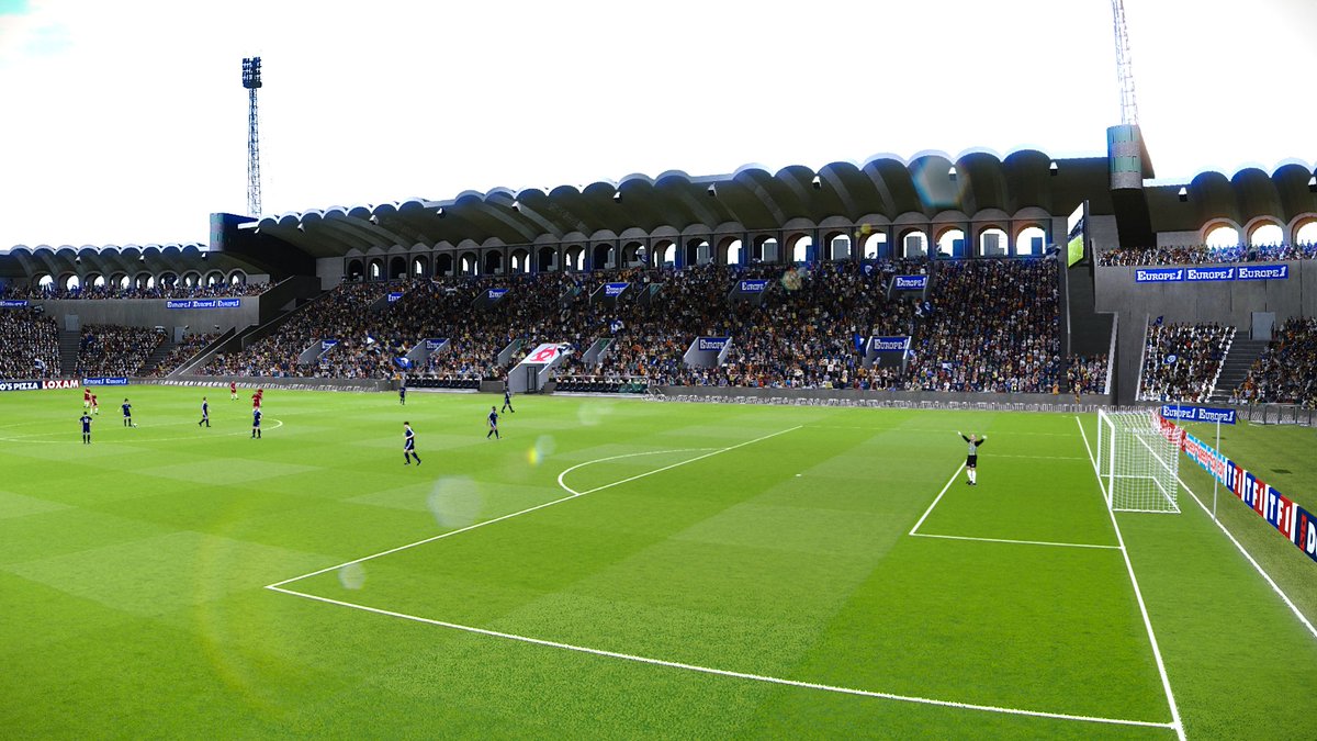 PESSimulation's tweet image. Next up in Ligue 1 ’96–97 🔵🟠
Bordeaux host Metz at Parc Lescure — both sides lost their opener and urgently need three points to steady the ship. A tense, high-stakes clash awaits. Stay with us.