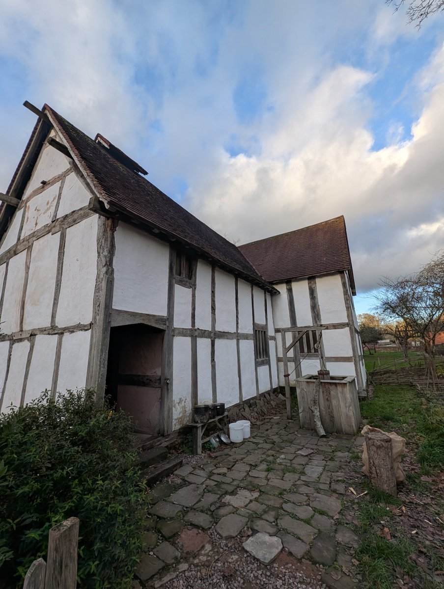 AvoncroftMuseum's tweet photo. A series of hands-on, informative, and engaging workshops—including spoon carving and natural dyeing—took place in the unique and inspiring setting of our 15th-century Merchant��s House this weekend. To see our upcoming workshops and to book a place, visit:
https://t.co/O9XtfqkeHv https://t.co/vT5cwqfENa
