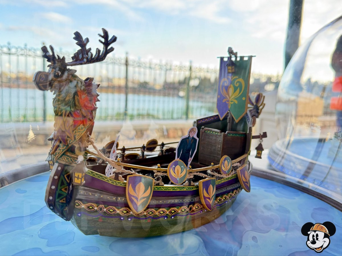 DLPWorks's tweet image. [News] 🚨⚠️ FIRST IMAGES OF A NEW SHOW COMING TO WORLD OF FROZEN PARIS! 

➡️ A brand-new show called “Celebration in Arendelle” will take place several times a day on the Arendelle harbor at #WorldofFrozen.

➡️ The 15min show will be played several times a day, and will rely on 3…