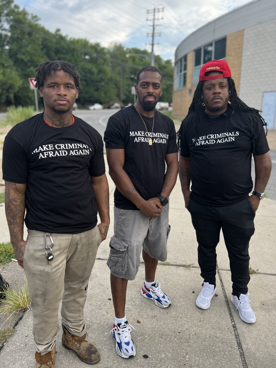 MajToure999's tweet image. Call that... &apos;Freedom wear.&apos;

BGM gear is about more than fashion.

It’s about principles that travel.

Local roots. Global message.

Grab yours. Link in thread ⬇️