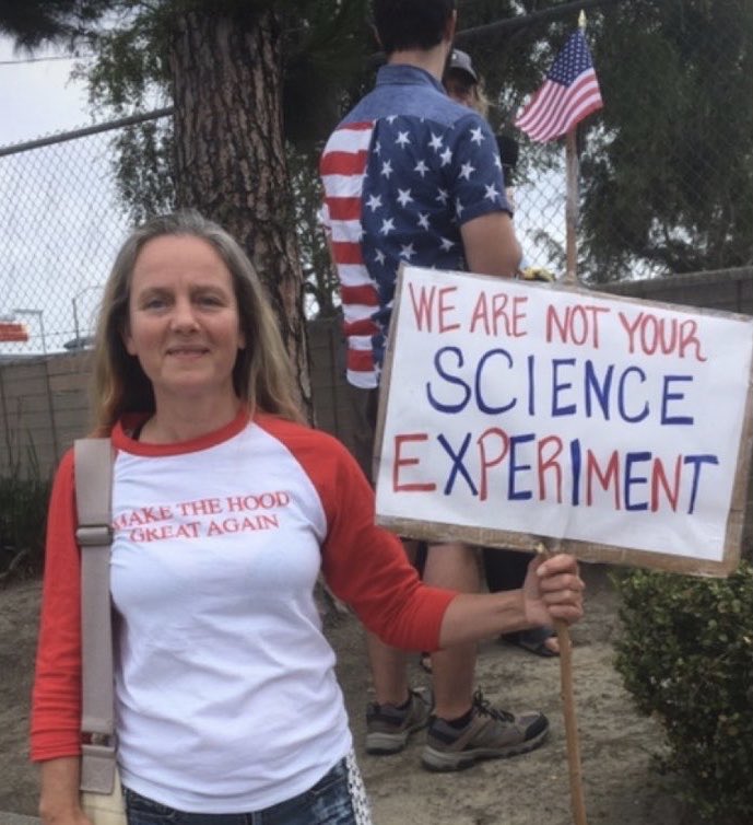 MajToure999's tweet image. Call that... &apos;Freedom wear.&apos;

BGM gear is about more than fashion.

It’s about principles that travel.

Local roots. Global message.

Grab yours. Link in thread ⬇️