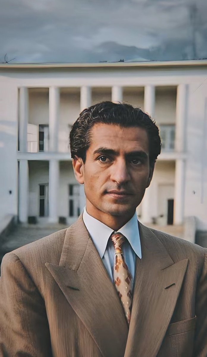 sferi9338's tweet image. او خود ایران بود
#جاویدشاه