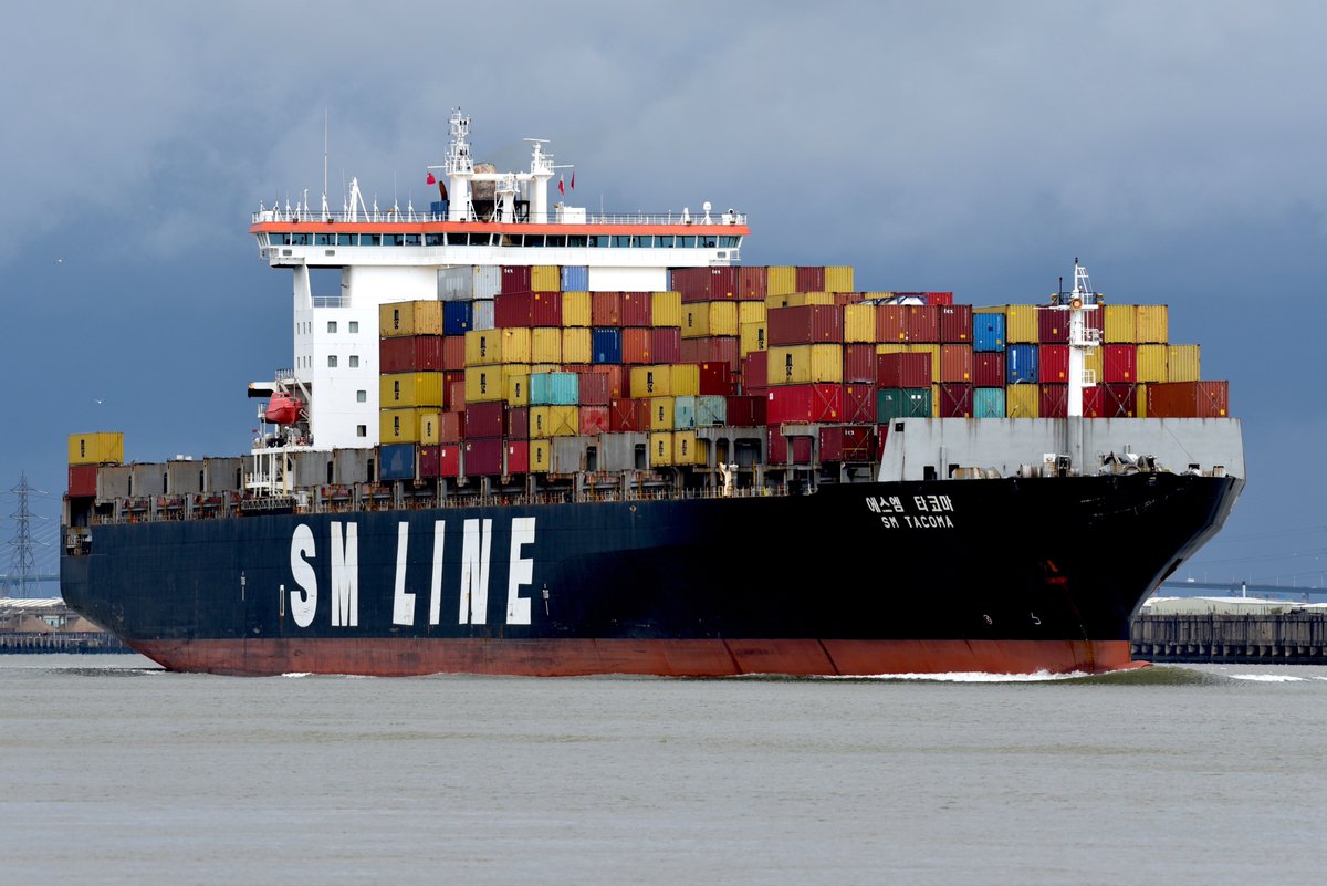FraserG32883664's tweet image. Container ship SM Tacoma built in 2000 and pictured sailing in Tilburyness. #ContainerShip #ContainerShips #ContainerCarrier #WorkingRiver #CargoShip #Shipping #ShipsInPics #Ship #Maritime #Marine #Import #Export #Ships #Ship #Containerschiff #Tilbury #Thames #RiverThames