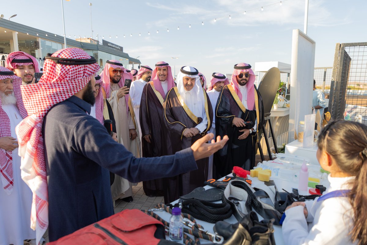 تتقدم إدارة ميدان الأمير فيصل بن خالد للفروسية بمحافظة المجمعة بالشكر والتقدير لــ  "  اكاديمية مسار الفروسية  " على تواجدهم في حفل اليوم ومشاركتهم بركن مصاحب لحفلنا اليوم  .
<a href="/nadi_masar/">أكاديمية مسار الفروسية</a>