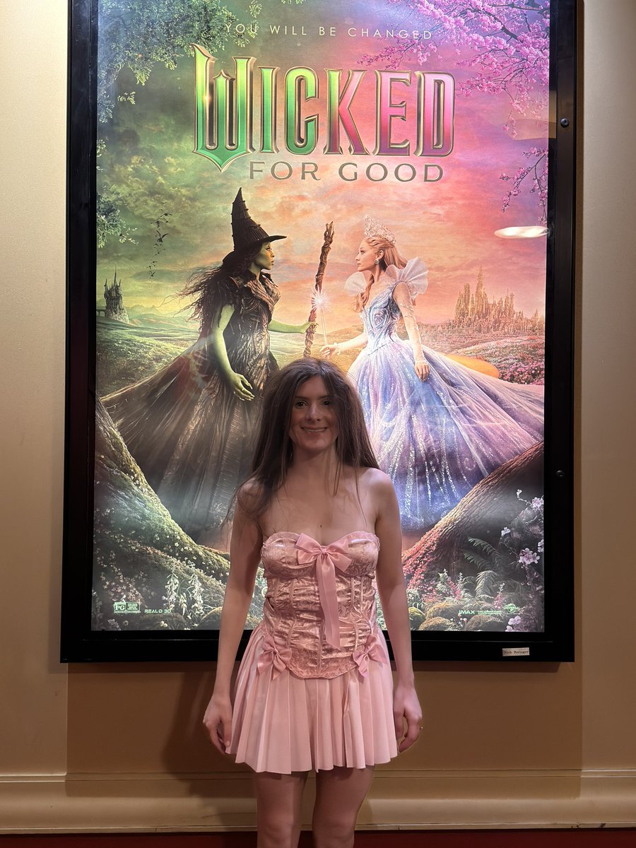 spacebunsiana's tweet image. i’ve been changed for good 🩷