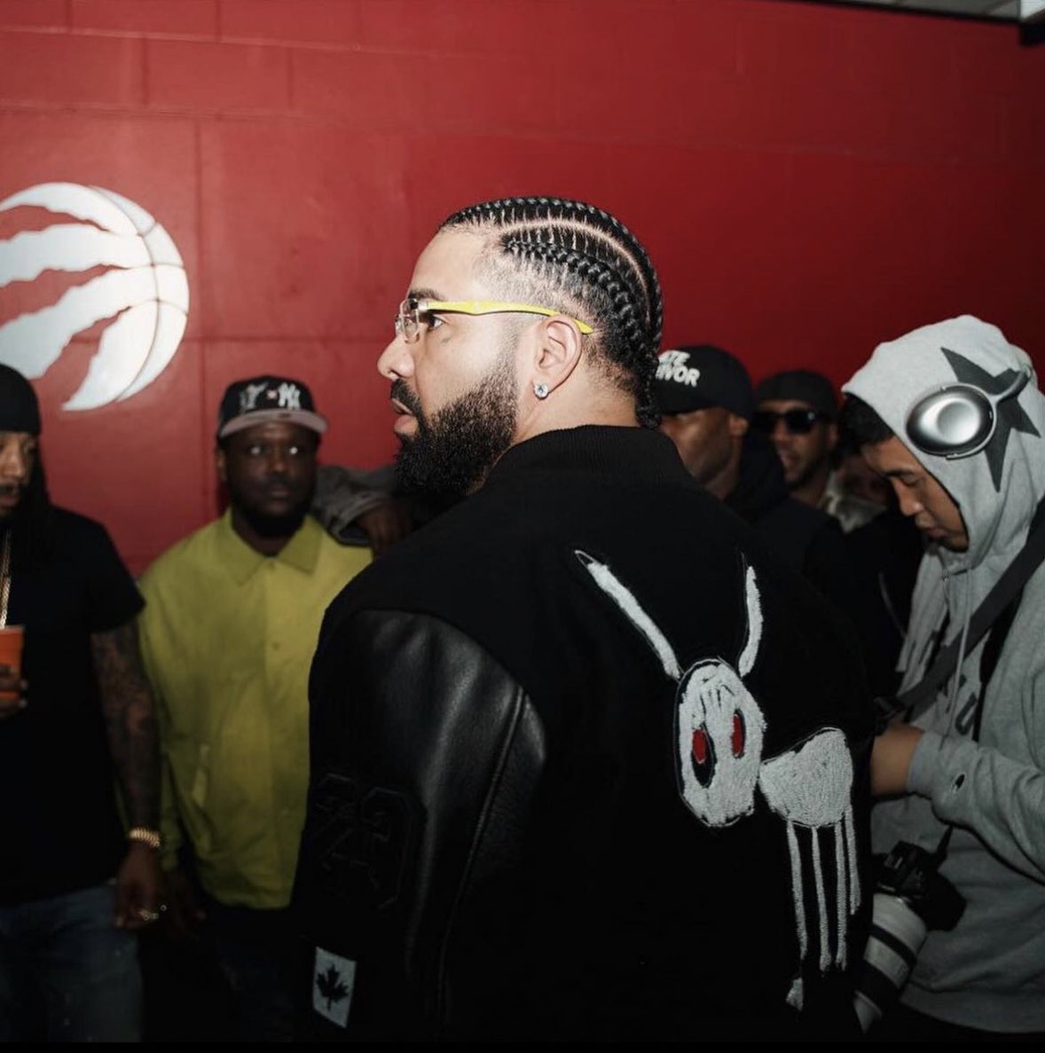 DrakeChart's tweet image. Despite false reports, GNX has not surpassed Drake’s “For All The Dogs” on Spotify ❤️

For All The Dogs remains the 44th most streamed hip-hop album of all time on Spotify. 

For All The Dogs (Scary Hours Edition): 4,287,647,240 streams
GNX: 3,851,240,024 streams.