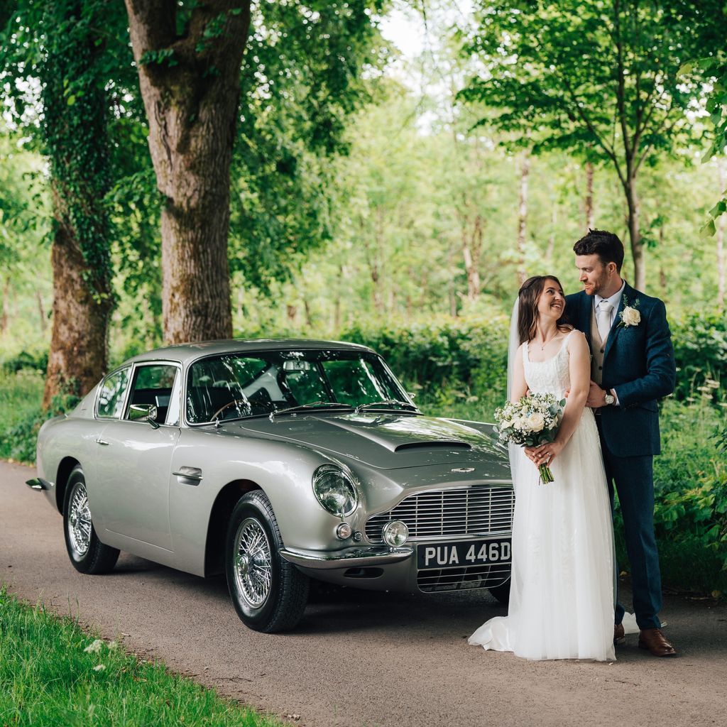 Premier Carriage Wedding Cars tweet media