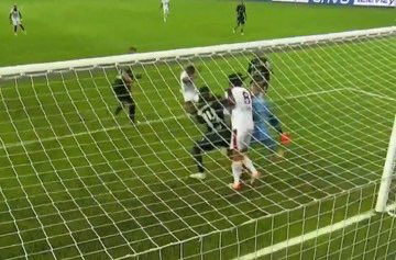 Konu Galatasaray olunca ofsayt değil mi? <a href="/TFF_Org/">TFF</a> <a href="/MHK_Resmi/">Merkez Hakem Kurulu</a>