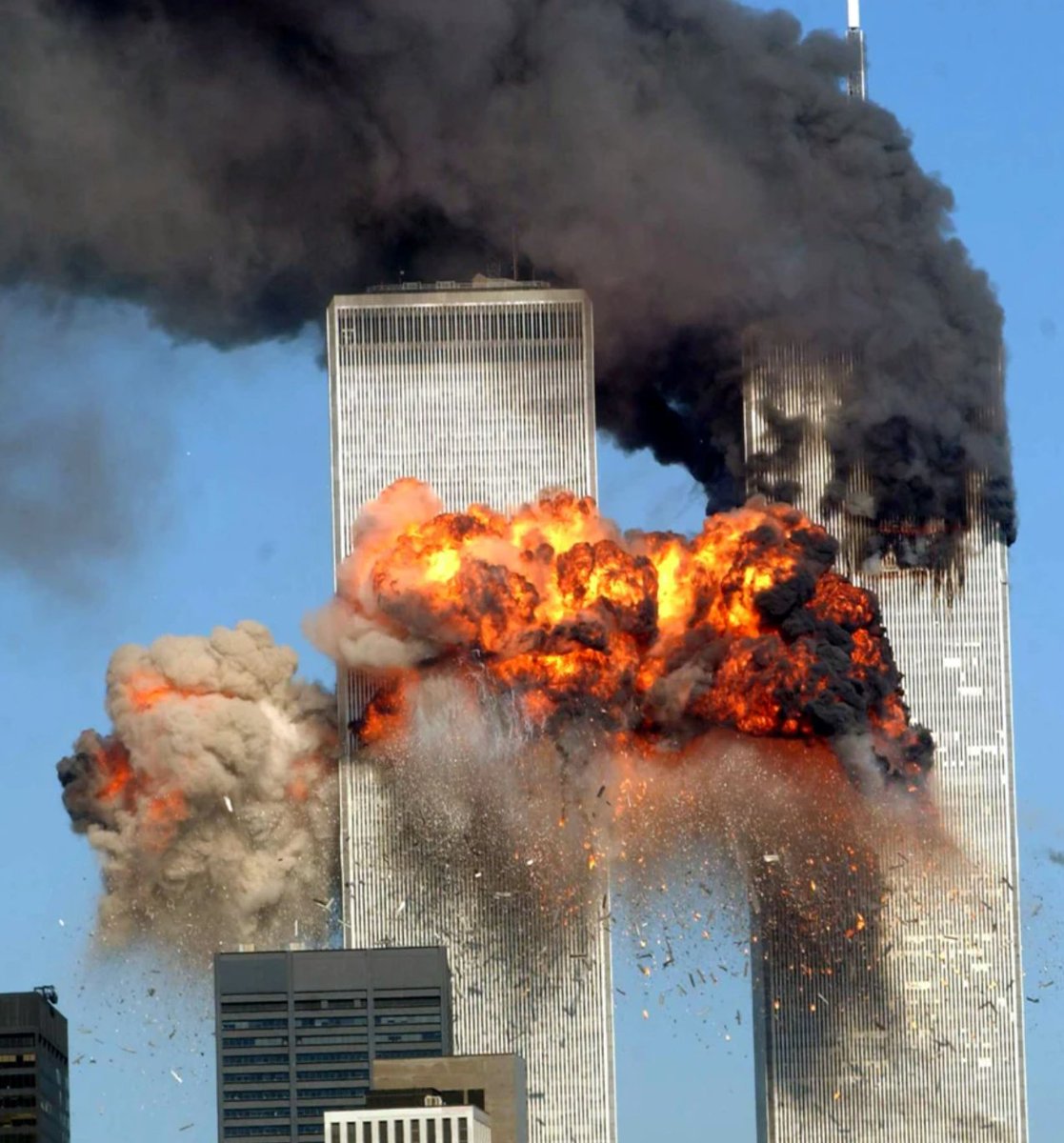 Stretchedwiener's tweet image. Tell us again how AI generative software doesn&apos;t &quot;collage&quot; together creative works by real people.

Attached is the actual photo by Spencer Platt, from @GettyImages 

The details in the AI generated image are extremely close to the real photo.