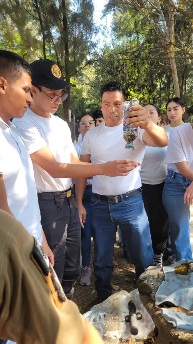 Rescate_Condor's tweet image. Actividades del Curso Institucional de Supervivencia, para los elementos del escalafón básico de adiestramiento.

#CóndorCercaDeTi
#ProteccionCivil
#Voluntarios
#CDMX
#rescate
