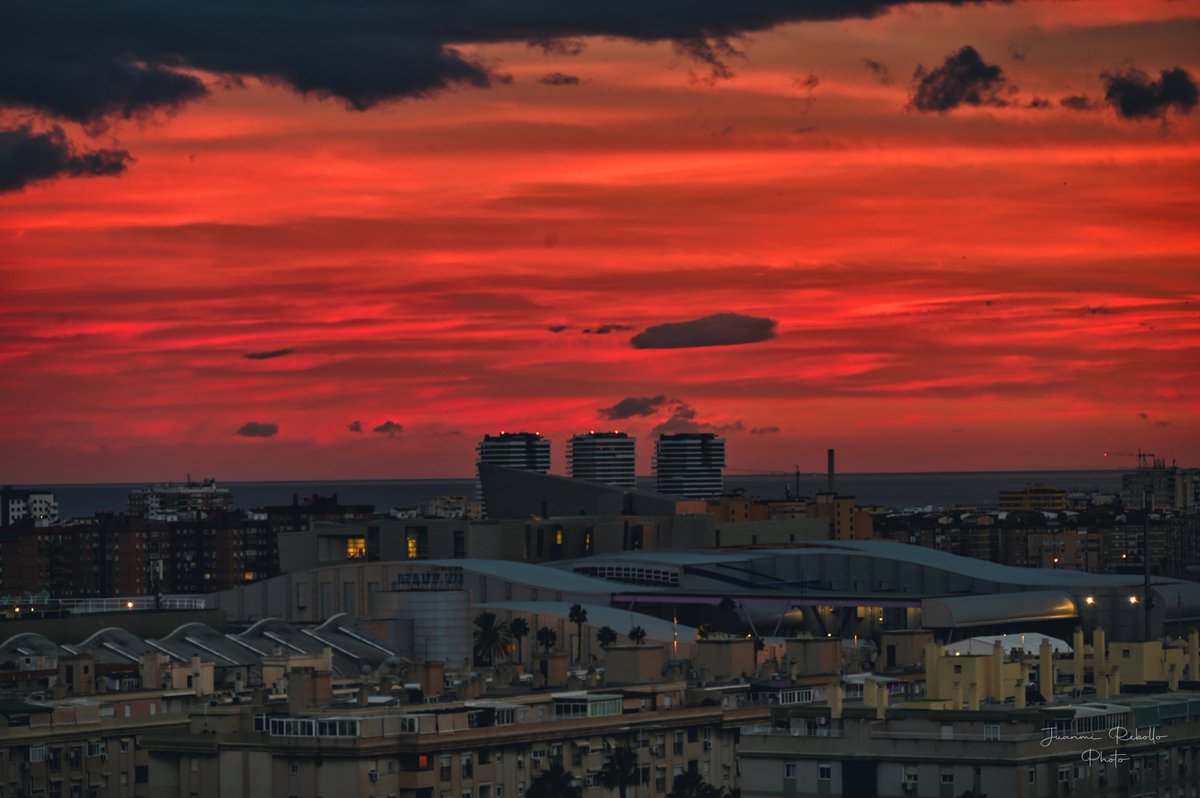#malaga Esta tarde...#costadelsol #andalucia #españa #atardecer