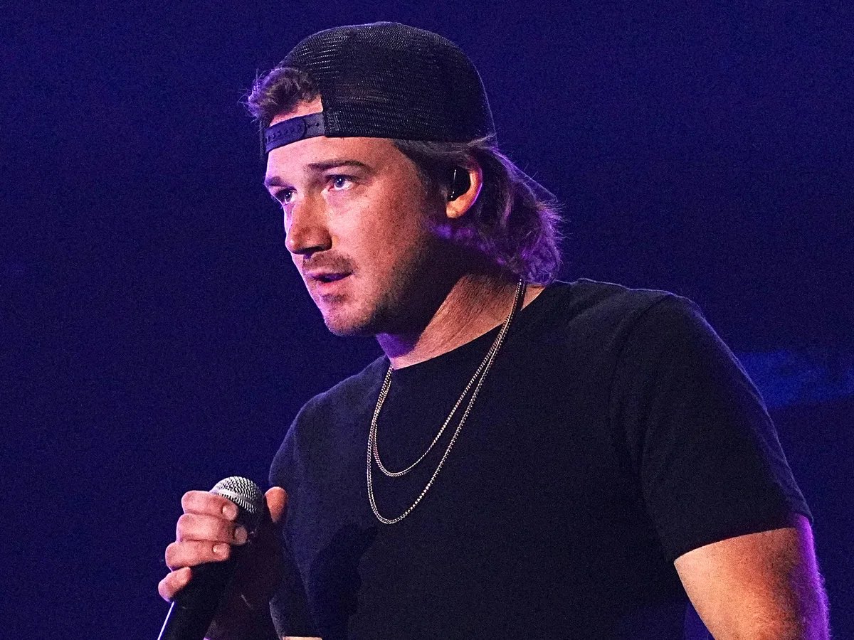 theTSupdates's tweet image. 🚨Taylor Swift becomes the artist with the MOST weeks at #1 on Billboard Hot 100 this decade, surpassing Morgan Wallen. (25 weeks)