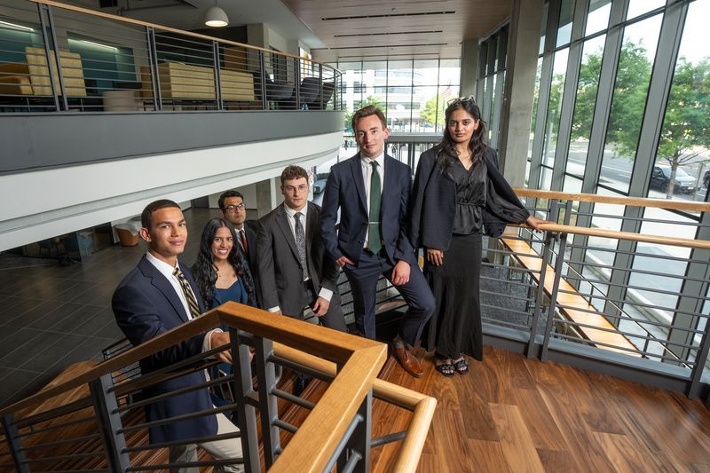 MasonPatriots's tweet image. Want to build your skills and your network? Check out opportunities with
🎮 Esports — build community &amp;amp; compete at the collegiate level. 
👥 Fraternity &amp;amp; Sorority Life 
🎨 Patriot Activities Council 
🧩 Registered Student Organizations 
🗳️ Student Government

#StudentInvolvement