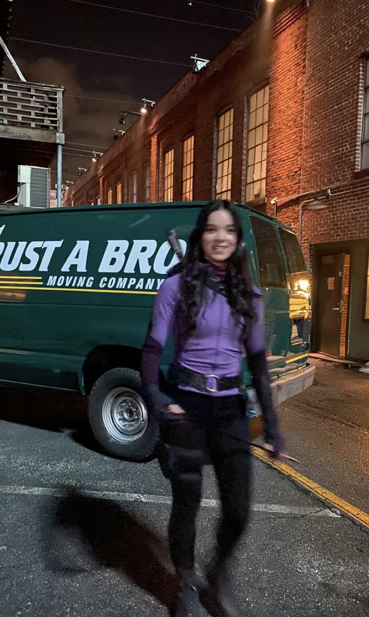 archiveshailee's tweet image. kate bishop please come back to us