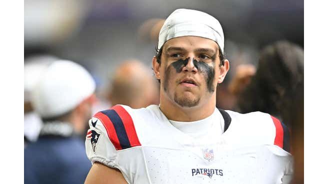 barstoolsports's tweet image. Mike Vrabel Confirms Will Campbell Will Not - We Repeat, NOT - Miss the Rest of the Season s.barstool.link/c/article-3557…