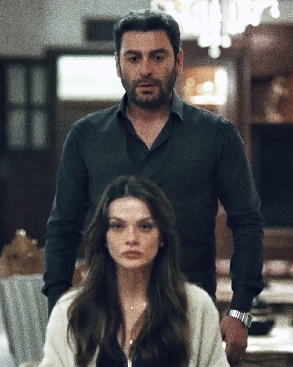 DisasterQueenEs's tweet photo. aslan
eşi de
aslan https://t.co/rpF9IYSn0x