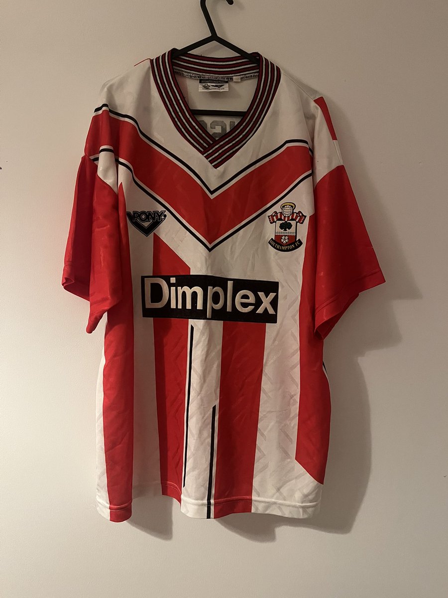 BrandsLFC's tweet photo. @shirt_x Southampton 1993/95 home Le Tissier shirt - Excellent condition £200

Southampton 1997/8 away shirt (also shorts) - Excellent condition £150

Southampton 1993/4 quarter zip jacket - Excellent condition £150

Can send more photos if needed and open to offers! 

#Southampton https://t.co/jMAV4Phig3