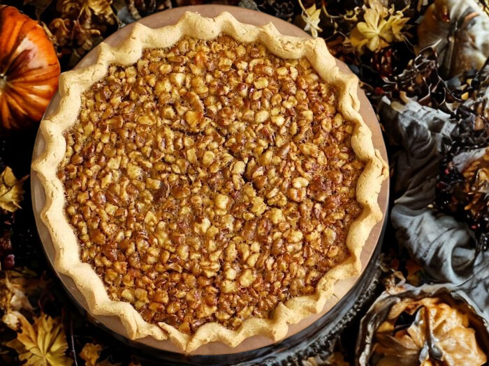 #BlackWalnutPie brings deeper flavor, richer history, &amp; that unmistakable earthy bite that only #wildblackwalnuts bring. This #Thanksgiving, bring the real original to the table.  Get the recipe 👇
hammonspantry.com/pages/black-wa…

#blackwalnuts #thanksgivingpie #pierecipe