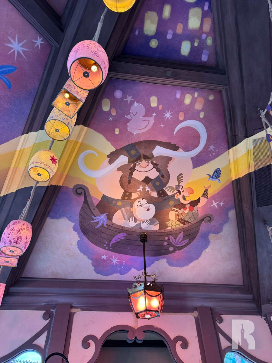 DLPReport's tweet image. More details of the art and ride vehicles for “Raiponce Tangled Spin” Attraction at Disney Adventure World, and design inspiration:
