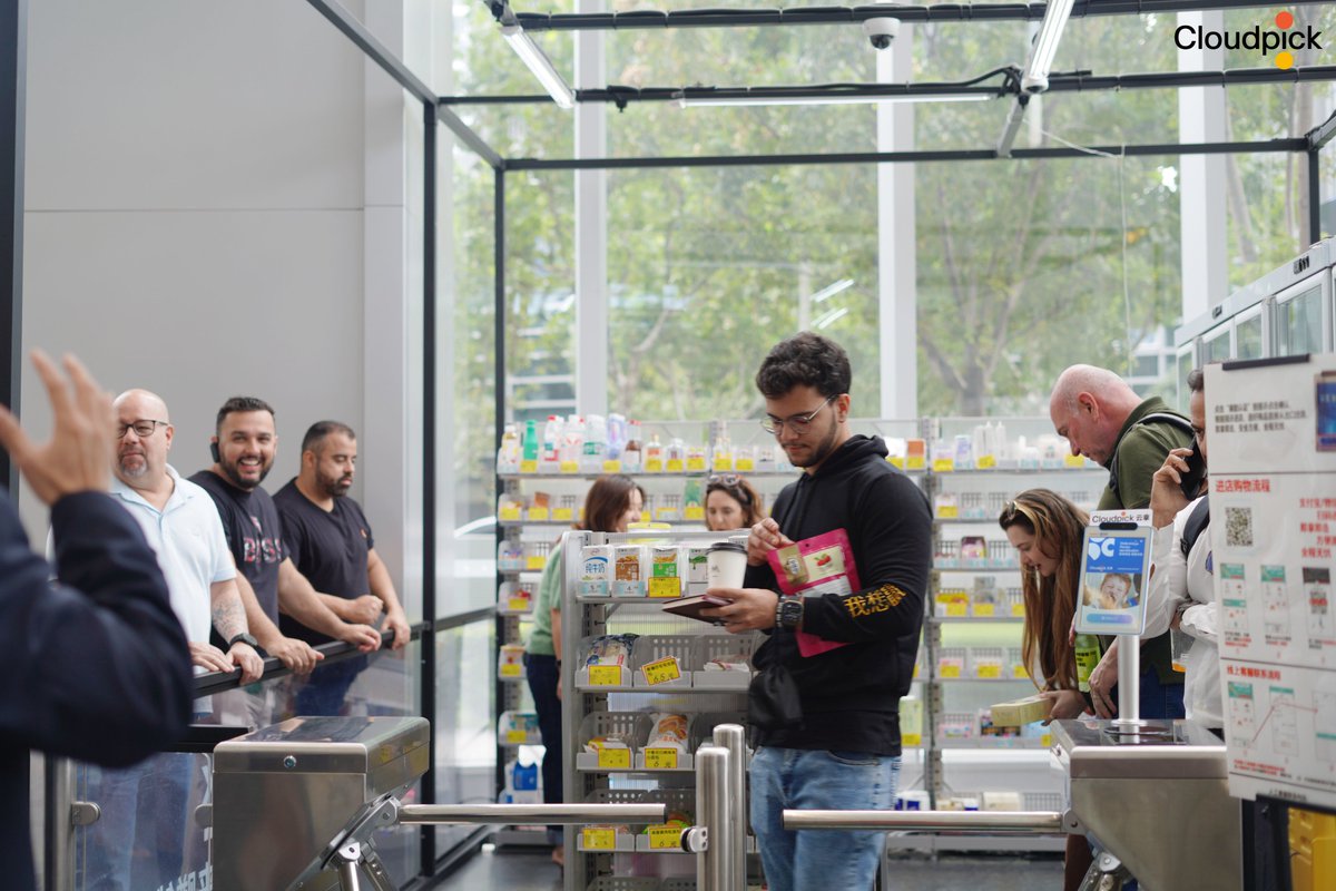 CloudpickTech's tweet image. 🇧🇷 Honored to welcome a Brazil innovation &amp;amp; industry delegation to Cloudpick — leaders from Instituto Caldeira, SP Ventures, Agibank, Grupo Vibra, Panvel &amp;amp; more exploring AI-powered autonomous retail for LATAM. #Cloudpick #AI #SmartRetail #Brazil #DigitalTransformation