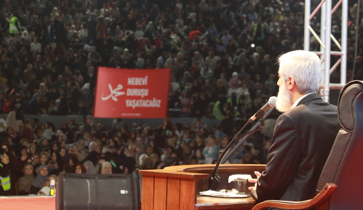 Bizi tanımayanlar için Furkan Hareketi olarak;

Rabbimiz Allah,
Rehberimiz Kur'an,
Önderimiz Rasulullahtır.
Davamız;
İnsanları yalnız Allah'a kul yapmak, 
İslam Medeniyeti kurmaktır.
Rabbimizden niyazımız;
Bizi ölene kadar mücadele içinde olan salihlerden kılmasıdır.