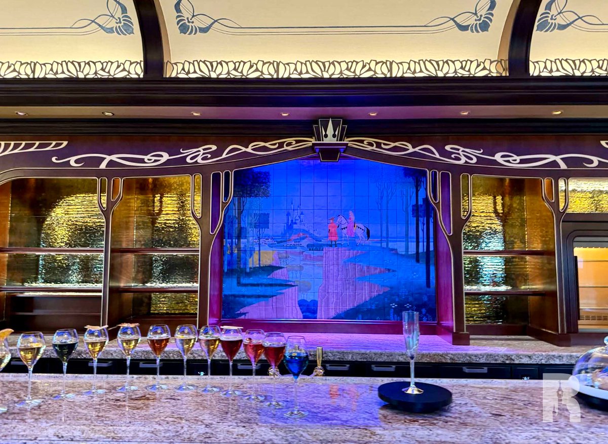 DLPReport's tweet image. ✨More photos inside the “Regal View Restaurant and Lounge” from our visit today: